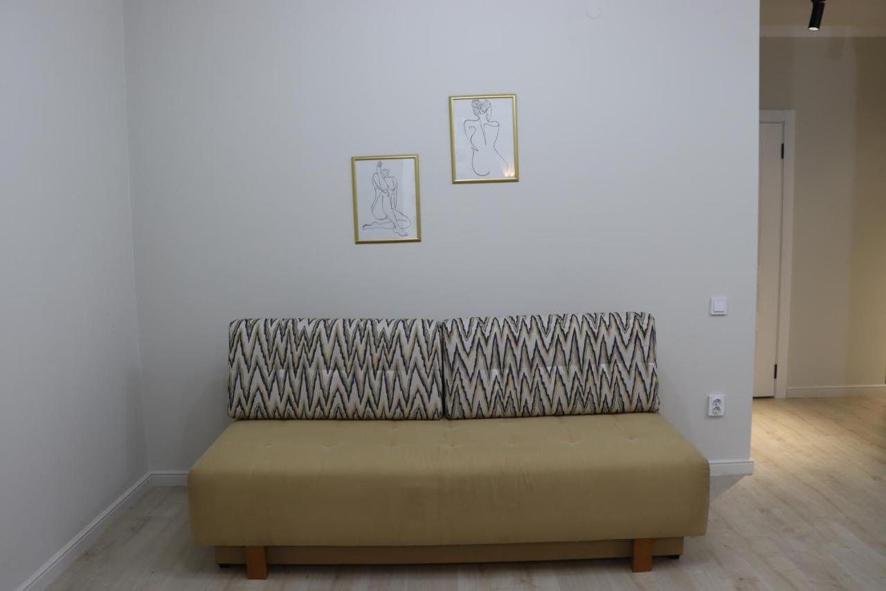 современная в жилом комплексе «auezov City» Apartment Almaty